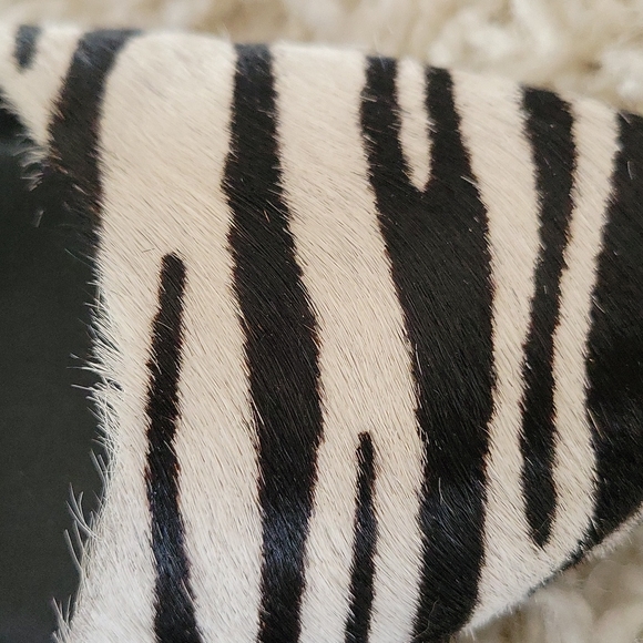 Trina Turk Malibu Calf Hair Cut Out Pump Heels 9 - Picture 6 of 16